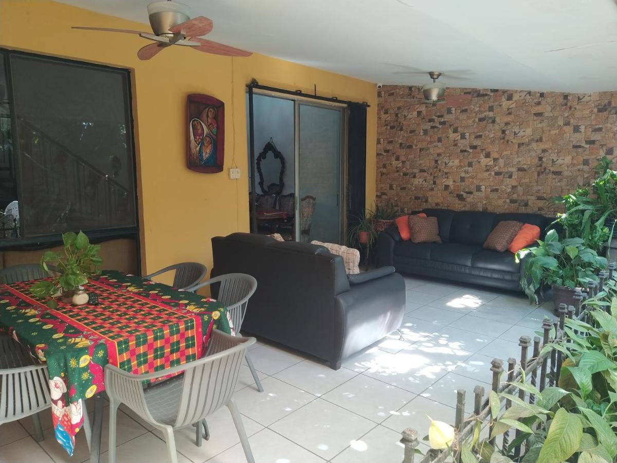 Hotel Antiguo Antiguo Cuscatlán Dış mekan fotoğraf