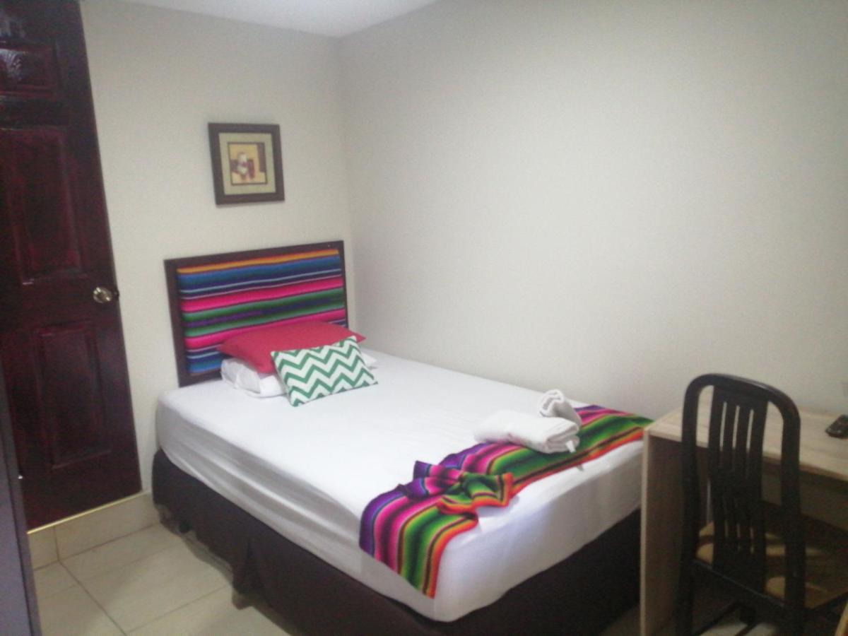 Hotel Antiguo Antiguo Cuscatlán Dış mekan fotoğraf