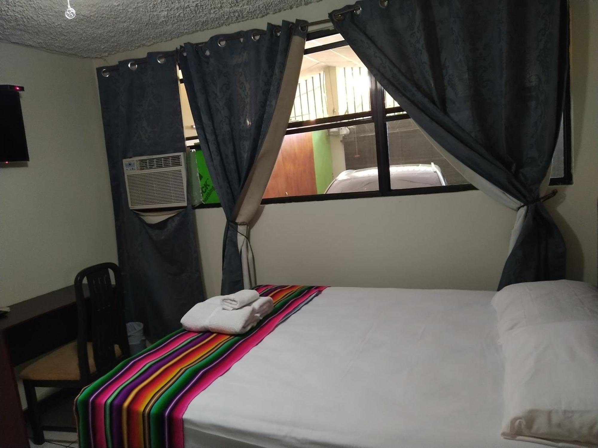 Hotel Antiguo Antiguo Cuscatlán Oda fotoğraf