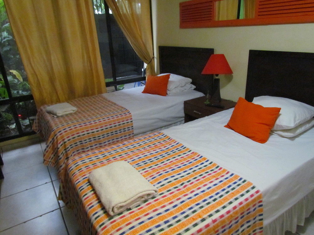 Hotel Antiguo Antiguo Cuscatlán Dış mekan fotoğraf