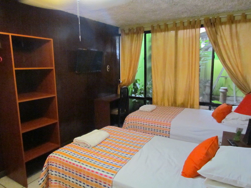 Hotel Antiguo Antiguo Cuscatlán Dış mekan fotoğraf