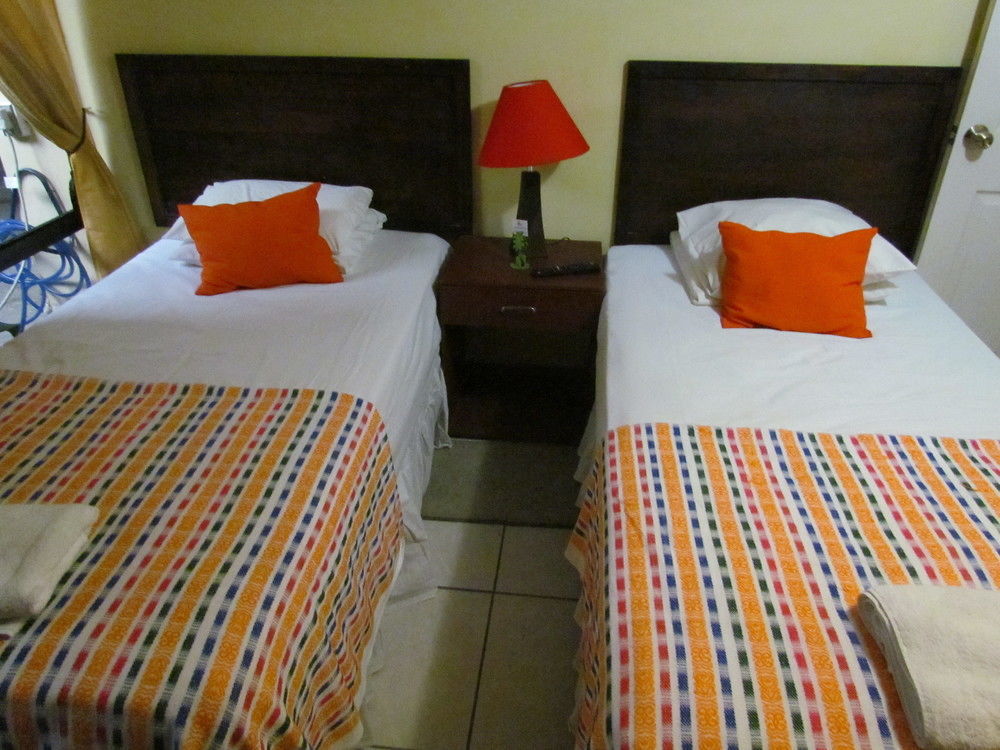 Hotel Antiguo Antiguo Cuscatlán Dış mekan fotoğraf